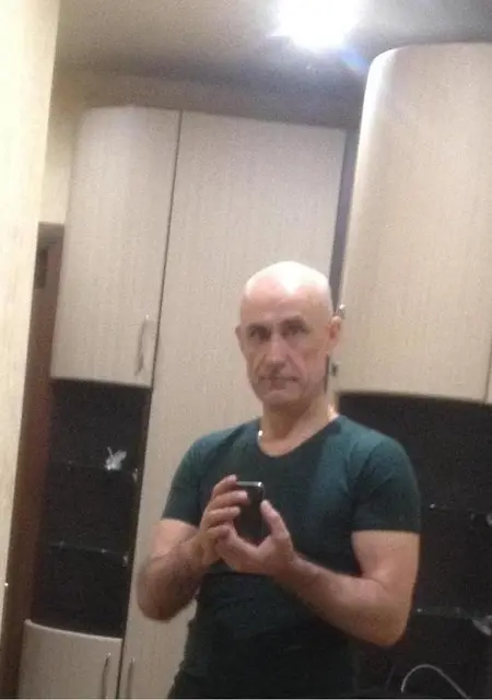 Валерий из Селидова, мне 52, познакомлюсь на одну ночь