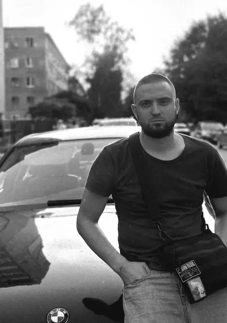 Я Ілля, 22 років з Здолбунівших, шукаю знайомство для спілкування