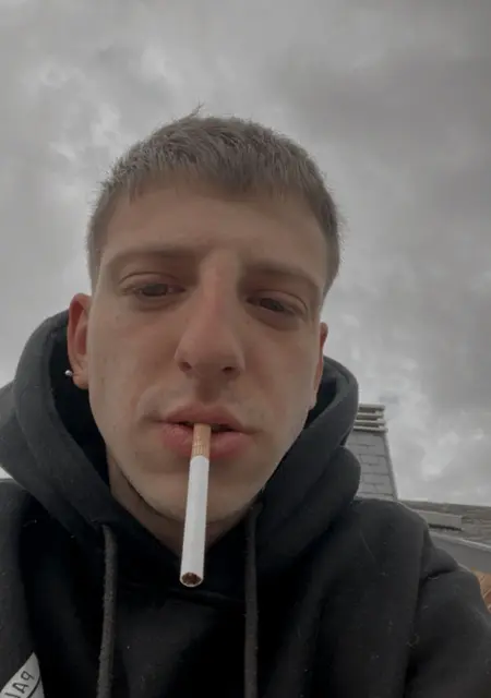 Angel de Murcia, tengo 24 años, listo para conocer para pasatiempo agradable