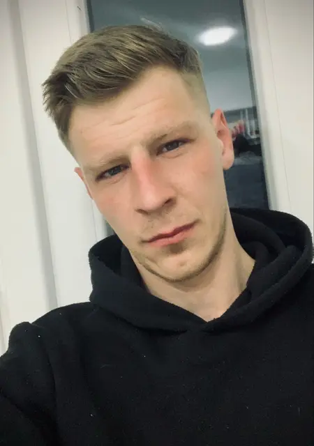 Я Володимир, 23, знакомлюсь без обязательств в Чорткове