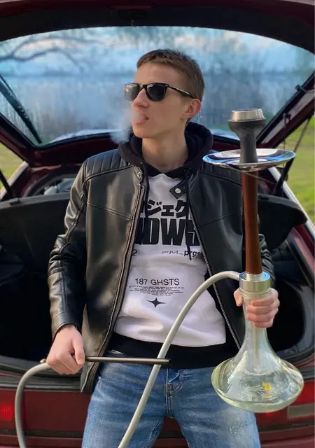 Я Алексей, 20 років, знайомлюсь для приємного проведення часу у Черкасах