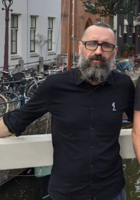 Я Thorhec, 43, знакомлюсь для приятного времяпровождения в Ла-корунье