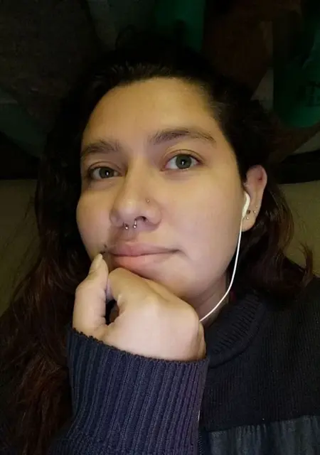 Soy Angie J, 25 años de Madrid, busco conocer gente