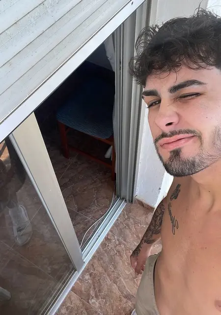 Hugo de Murcia, busco en el sitio lío de una noche