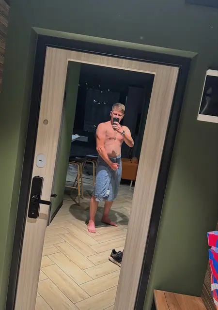 Анрей з Kadiivka, мені 28 років, познайомлюсь для вірт