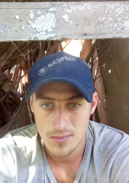 Стас из Рубежного, ищу на сайте знакомства без обязательств