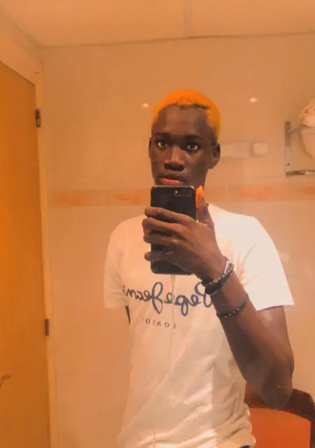 Soy Ibrahima, 20 años de Manresa, busco conocer gente para relación abierta