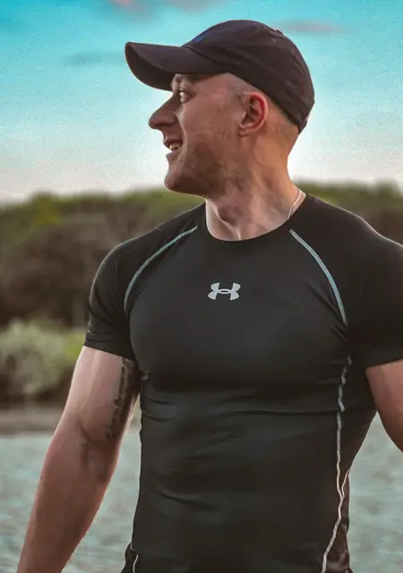 Я Макс, 32, знакомлюсь без обязательств в Днепре