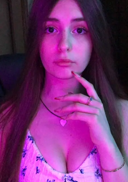 Я Леся, 18 років з Novovolynsk, шукаю знайомство для спілкування