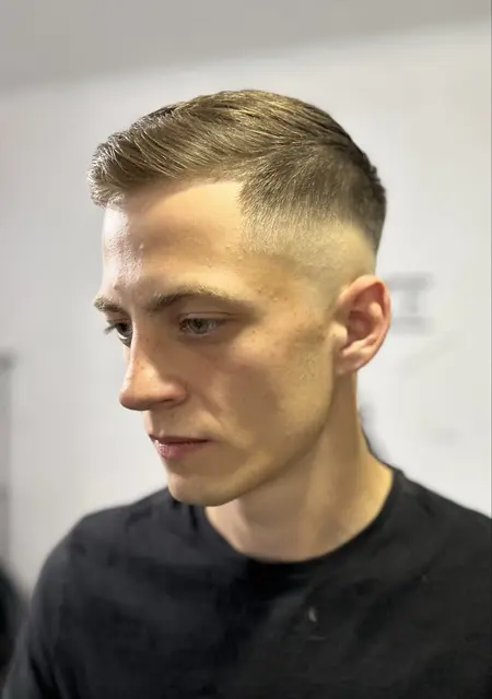 Yaroslav з Мукачево, мені 24 років, познайомлюсь для приємне проведення часу