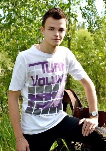 Кто-То из Нововолынска, ищу на сайте знакомства на одну ночь