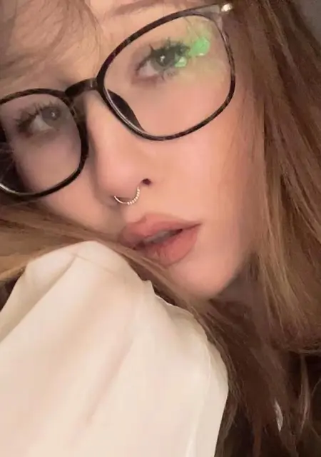 Я Вика, 20, из Гродно, ищу знакомство для общения