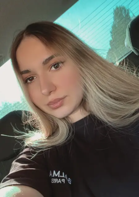 Папина Доча из Астаны, мне 20, познакомлюсь для вирта