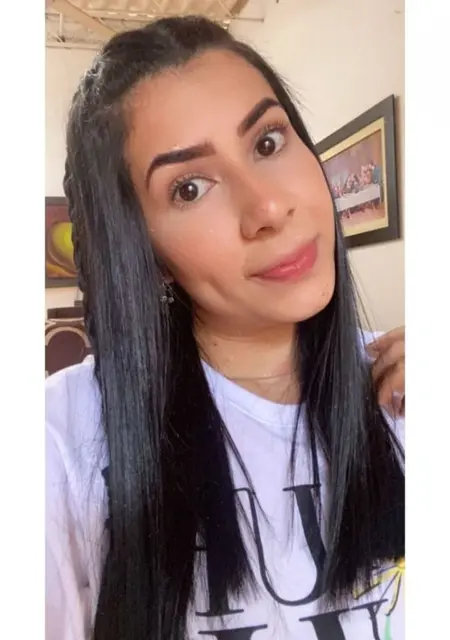 Soy Aura, 27 años, conociéndome en Madrid