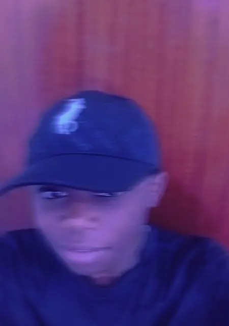 Hamza Trawally de Valls, busco en el sitio lío de una noche