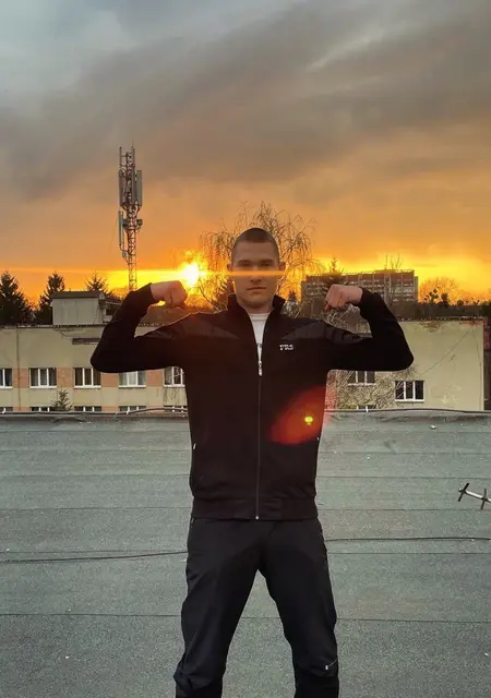 Я Egorka, 19, знакомлюсь на одну ночь в Виноградове