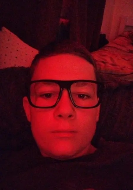 Geometry Dash из Косова, ищу на сайте знакомства на одну ночь