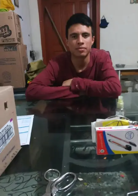 Juan Carlos из Малаги, мне 23, познакомлюсь без обязательств