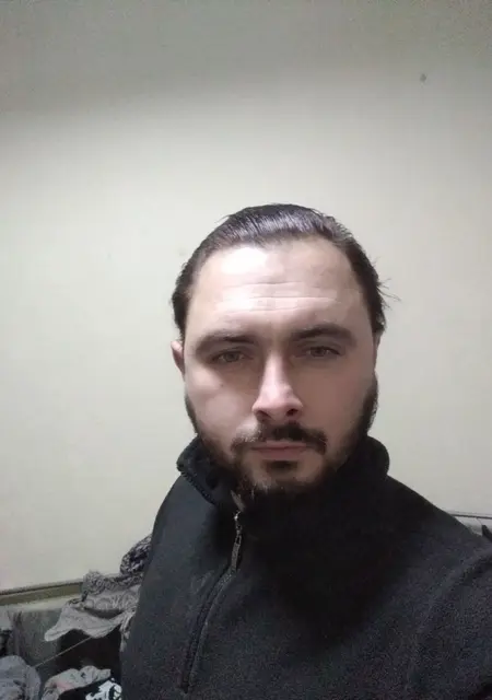 Я Андрей, 34 років, знайомлюсь для постійних стосунків у Вознесенськ