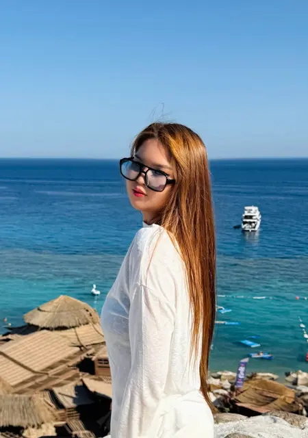 Я Adelya, 19, из Астаны, ищу знакомство для постоянных отношений