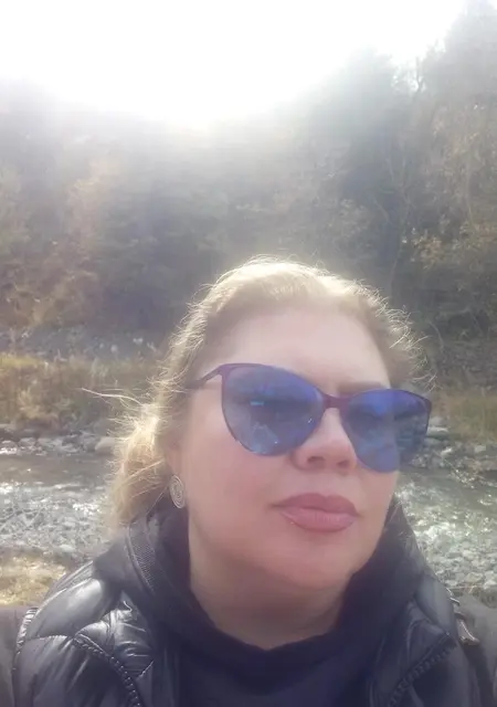 Елена из Алматы, мне 49, познакомлюсь для приятного времяпровождения