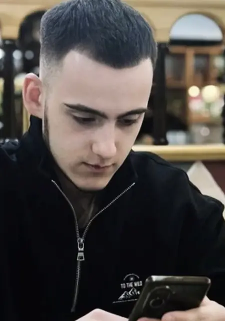 Ivan из Актобе, мне 20, познакомлюсь на одну ночь