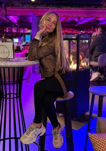 Lana de Barcelona, tengo 49 años, lista para conocer para pasatiempo agradable