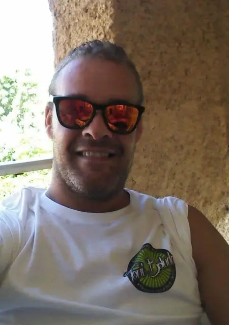 Soy Jarofg, 36 años, conociéndome para lío de una noche en Valencia