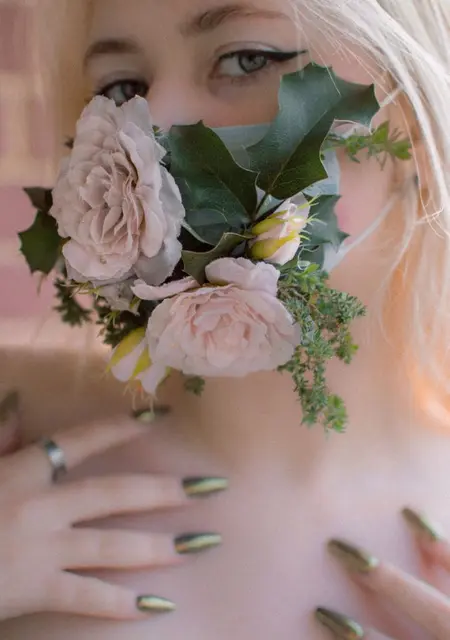 Я Лора, 30, из Ровно, ищу знакомство для приятного времяпровождения