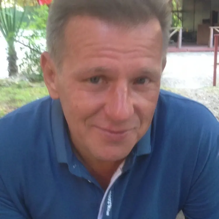 Я Владимир, 47, из Воронежа, ищу знакомство для секса на одну ночь