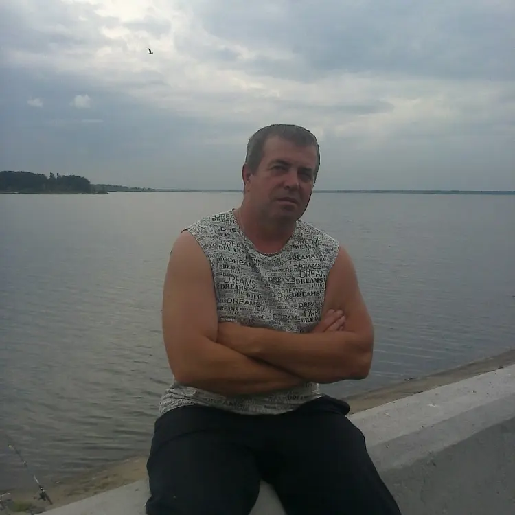 Я Сергей, 59, из Тамбова, ищу знакомство для постоянных отношений