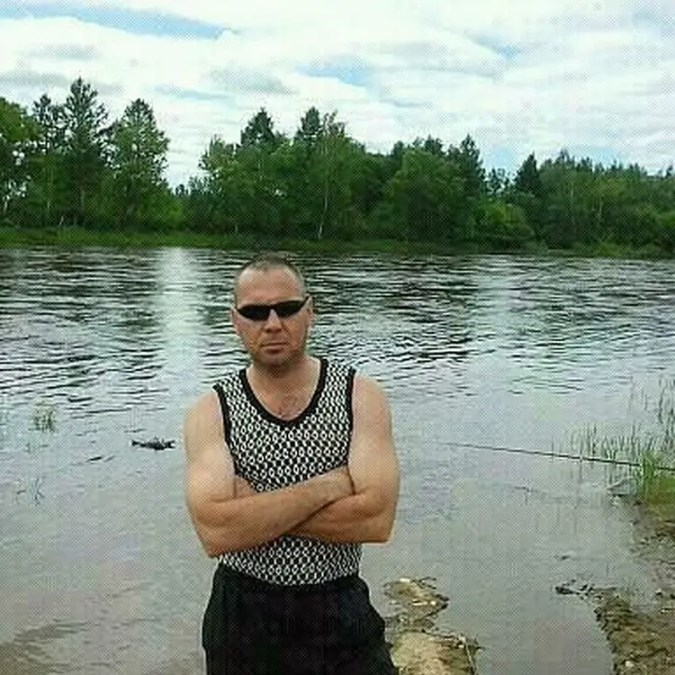 Я Степан, 46, из Февральского, ищу знакомство для секса на одну ночь