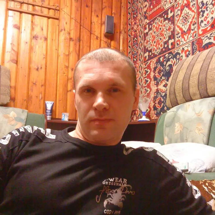 Станислав из Подольска, ищу на сайте секс на одну ночь