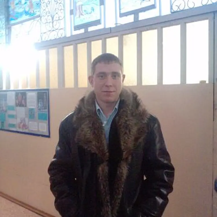 Я Андрей, 29, из Черемхова, ищу знакомство для секса на одну ночь