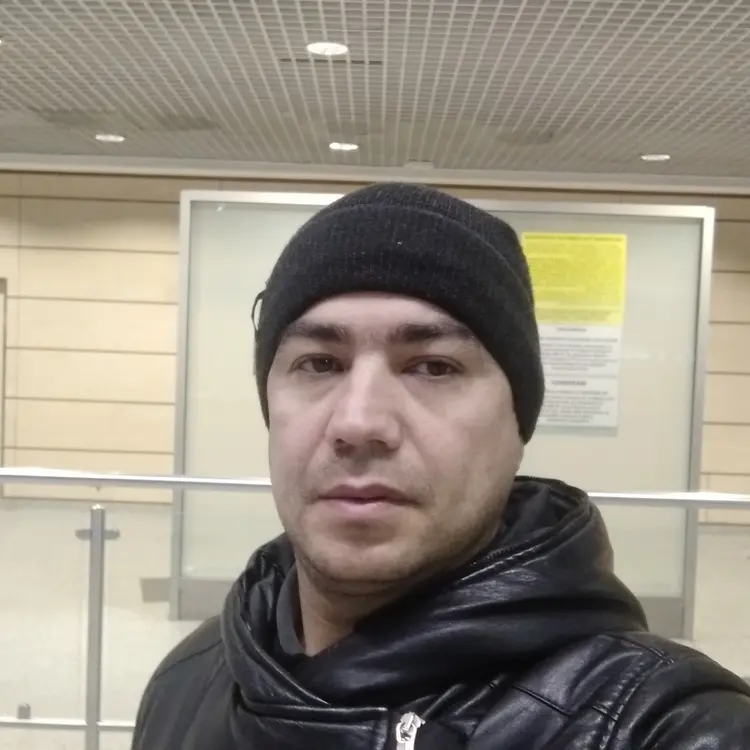 Я Khamid, 39, из Свердловского, ищу знакомство для регулярного секса