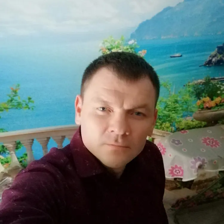 Я Евгений, 42, знакомлюсь для секса на одну ночь в Владимире