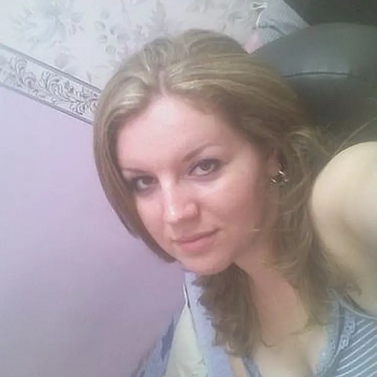 Елена из Нижних Сергов, мне 29, познакомлюсь для общения