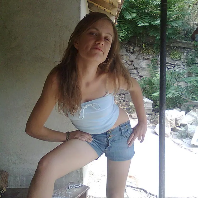 Я Полина, 23, знакомлюсь для общения в Чапаевске