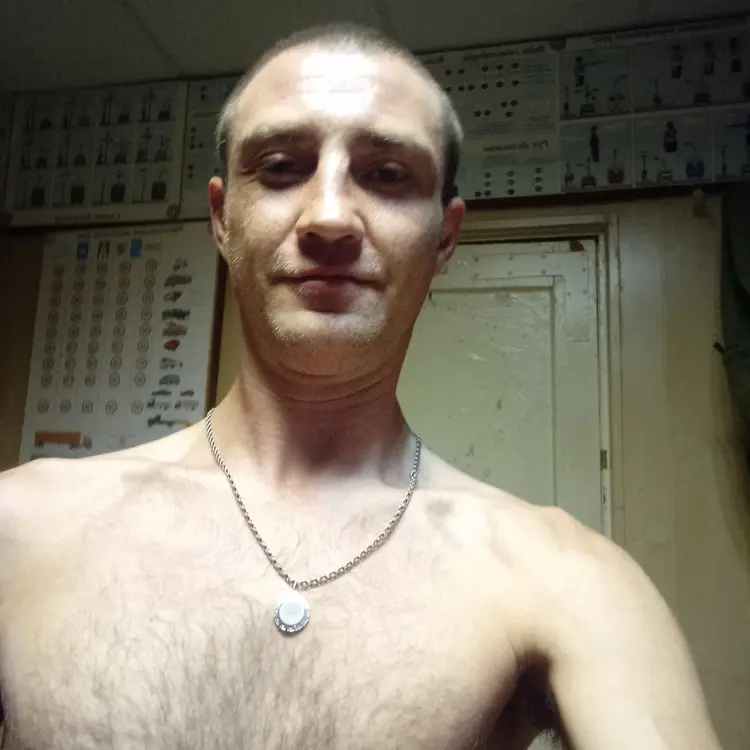 Я Евгений, 35, знакомлюсь для регулярного секса в Белгороде-Днестровском