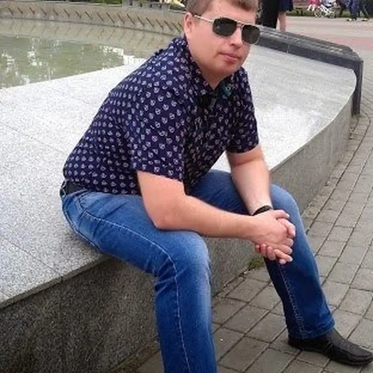 Я Дмитрий, 39, знакомлюсь для секса на одну ночь в Сасове