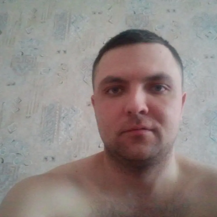 Я Жека, 41, знакомлюсь для секса на одну ночь в Омсукчане