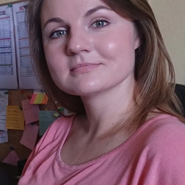 Я Ксения, 27, из Омска, ищу знакомство для постоянных отношений