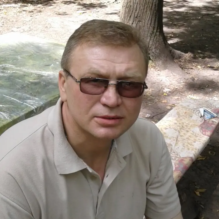 Я Николай, 52, из Лыткарина, ищу знакомство для секса на одну ночь