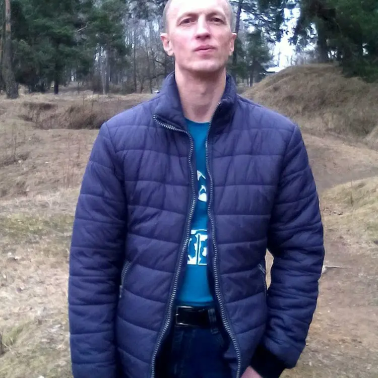 Я Олег, 48, знакомлюсь для регулярного секса в Борисове