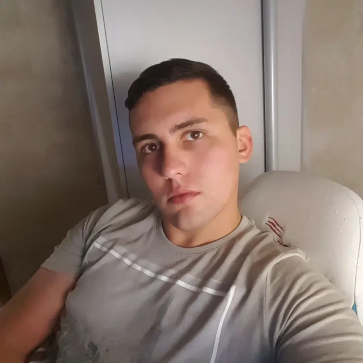 Я Николай, 22, из Казани, ищу знакомство для регулярного секса