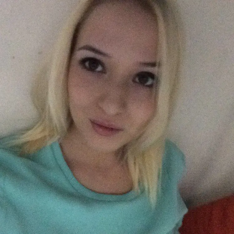 Ольга из Екатеринбурга, ищу на сайте виртуальный секс
