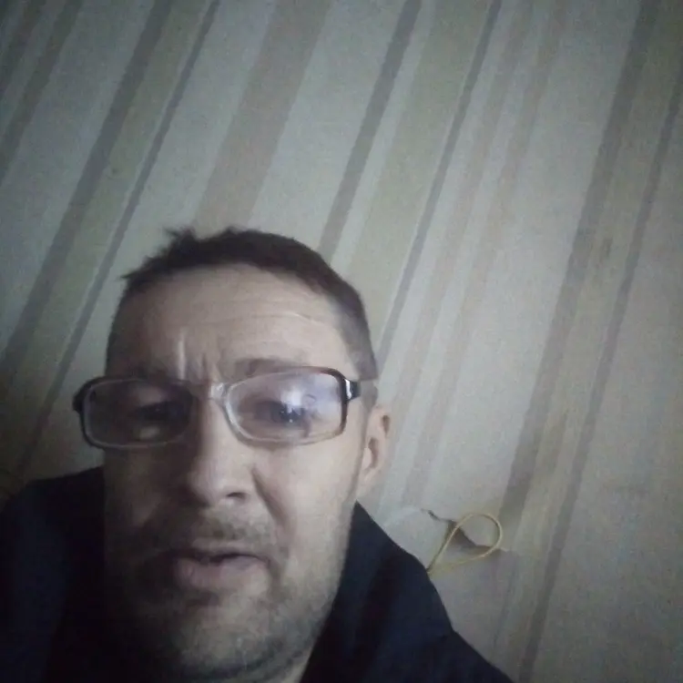 Я Марат, 45, из Петрозаводска, ищу знакомство для секса на одну ночь