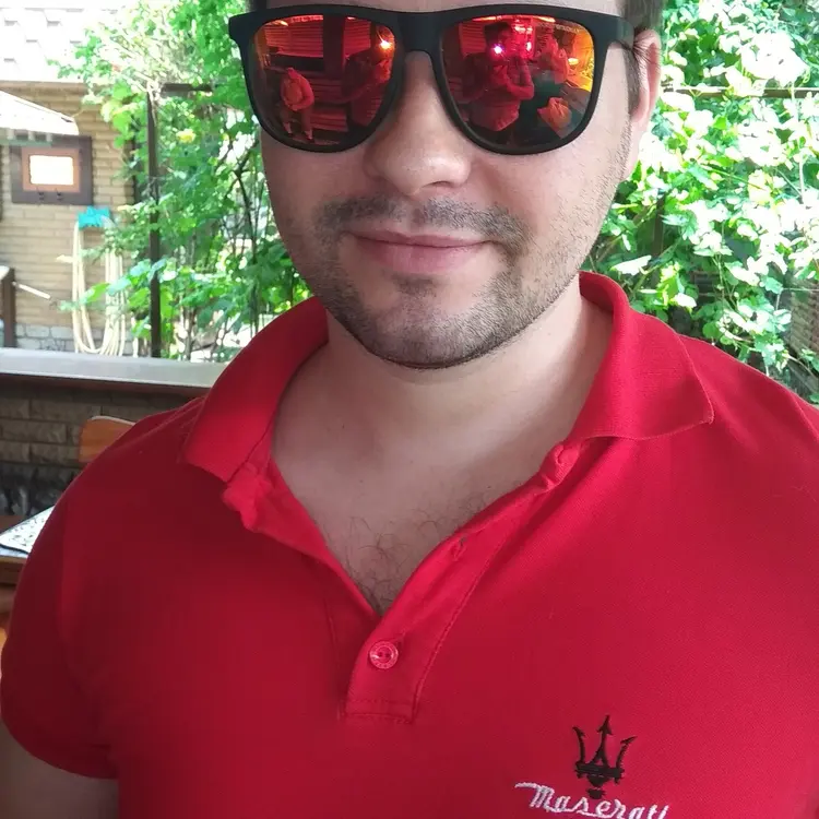 Я Николай, 27, знакомлюсь для приятного времяпровождения в Новомосковске