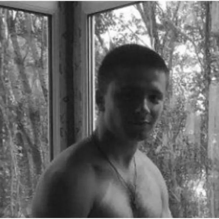 Я Игорь, 41, знакомлюсь для регулярного секса в Алчевске