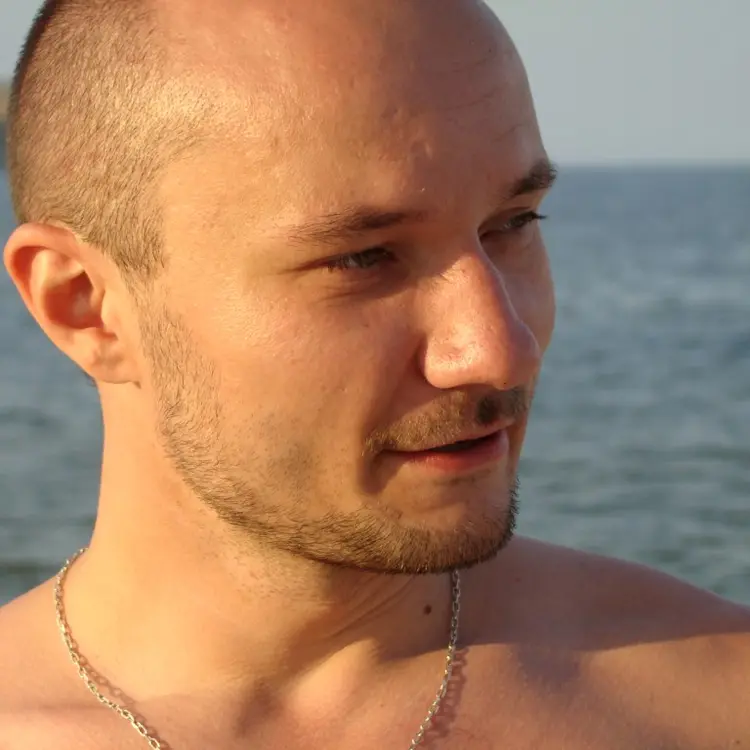 Я Дмитрий, 43, из Донецка, ищу знакомство для регулярного секса